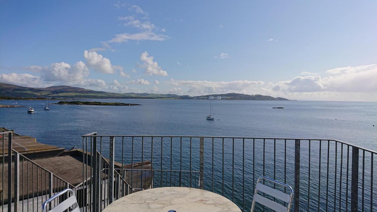 Millport Pier Hotel Exterior photo